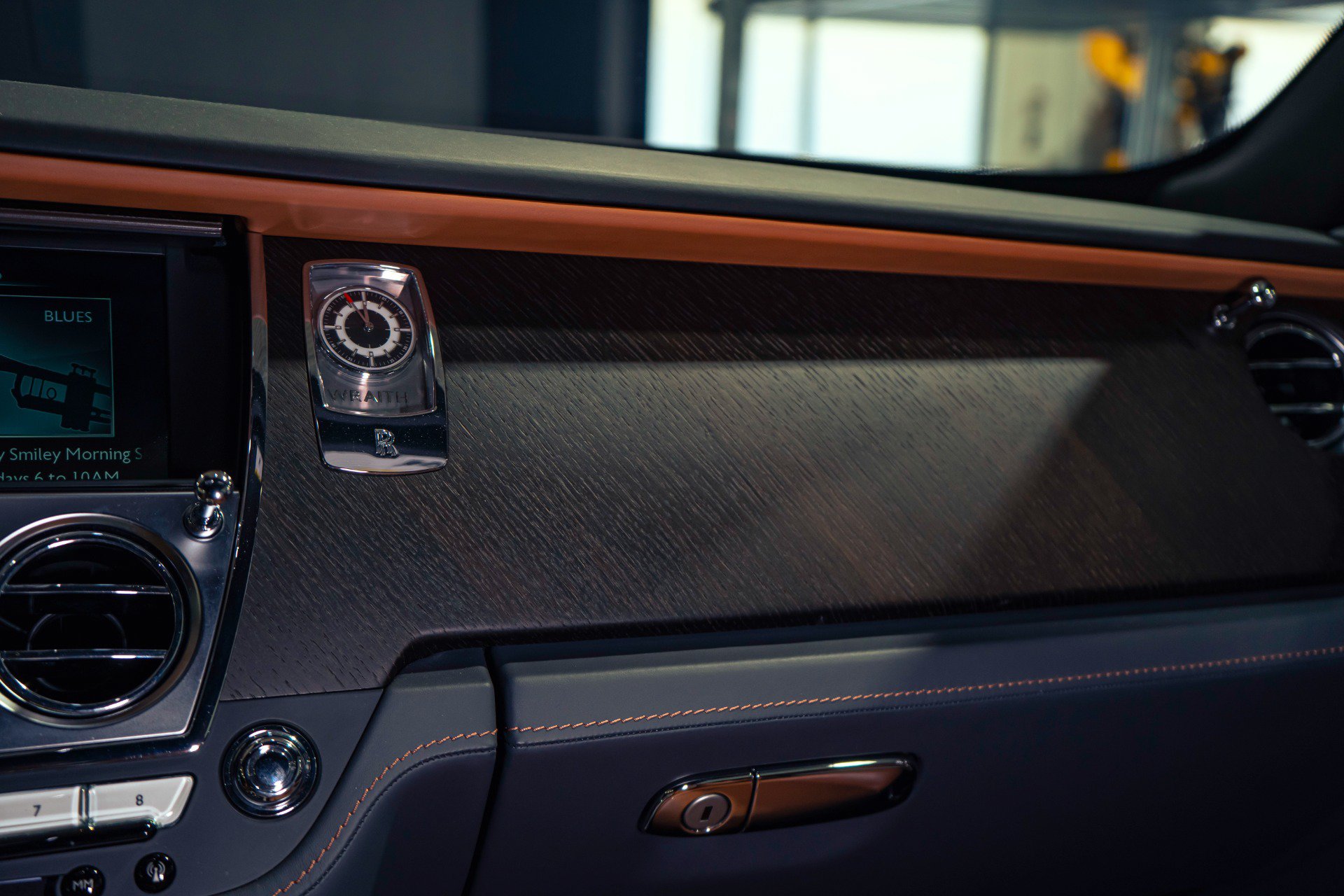 Used 2018 Rolls-Royce Wraith RWD image 35
