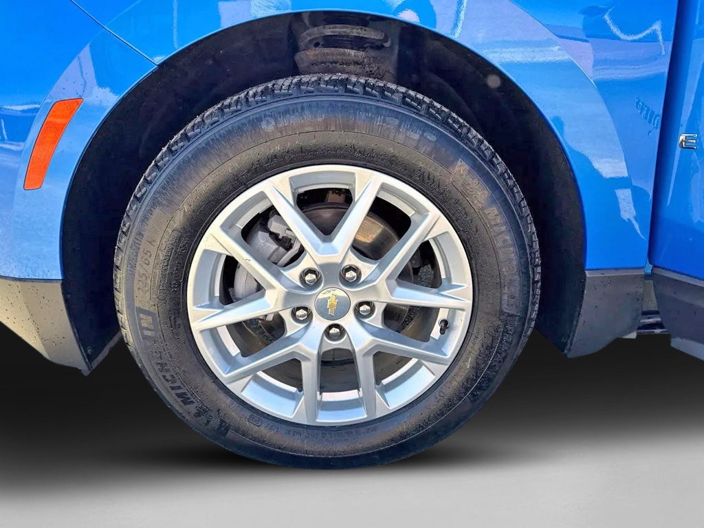 Used 2024 Chevrolet Equinox LT FWD image 11