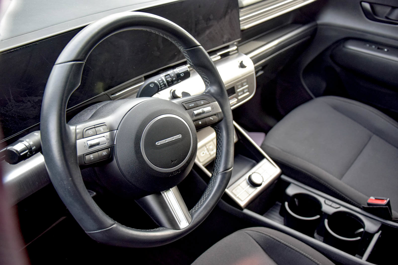 Used 2024 Hyundai Kona SEL FWD image 22