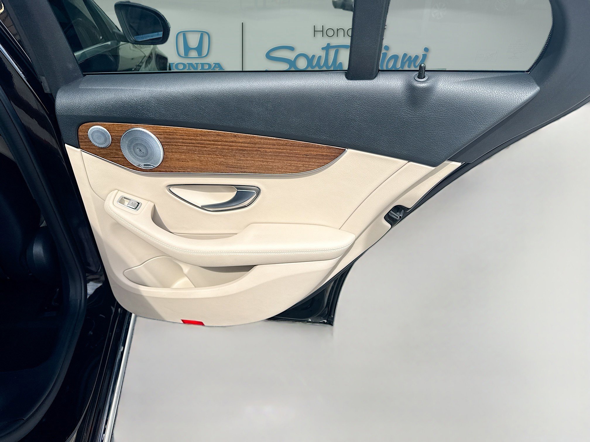 Used 2020 Mercedes-Benz C 300 4MATIC Sedan w/ Premium Package image 30