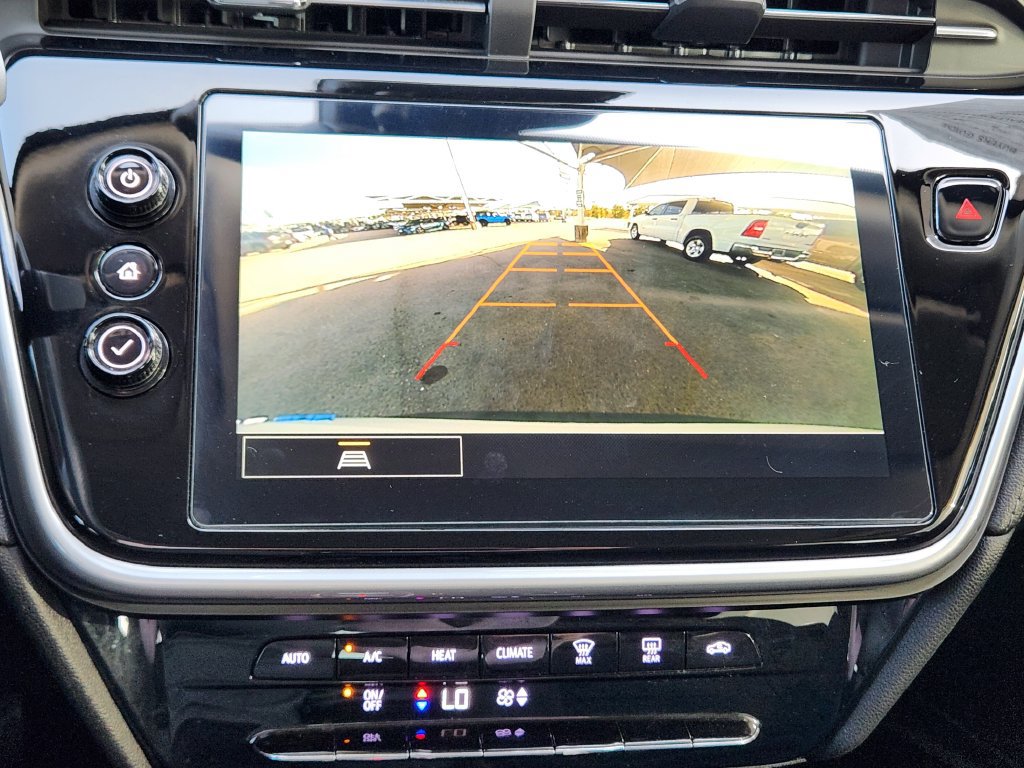 Used 2023 Chevrolet Bolt EUV LT FWD image 18