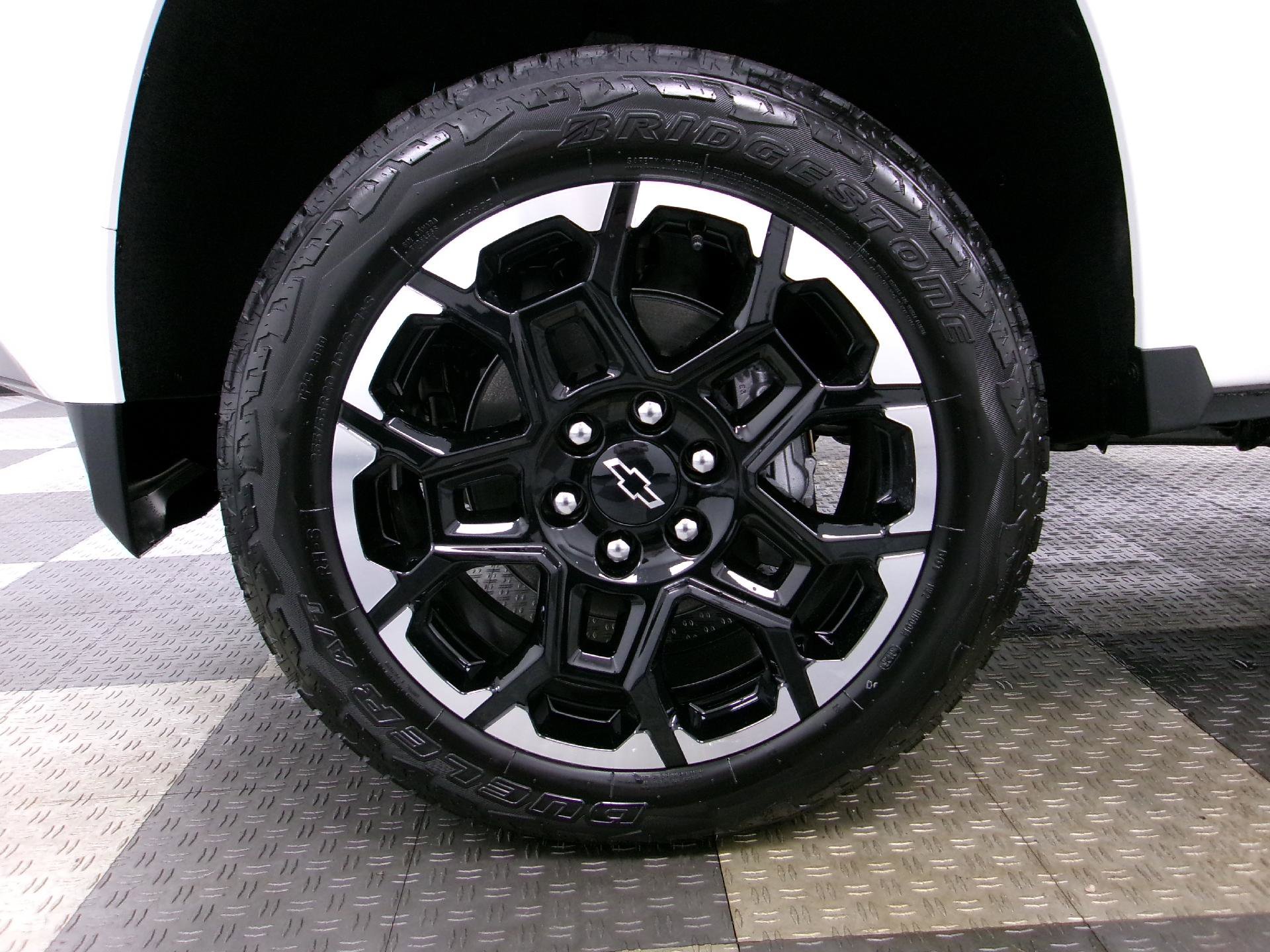 New 2026 Chevrolet Colorado Z71 w/ Z71 Convenience Package 2 image 17