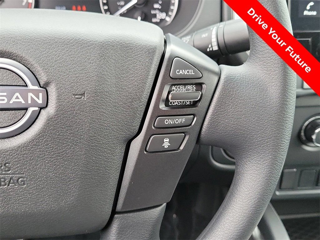 Certified 2025 Nissan Frontier SV RWD image 12