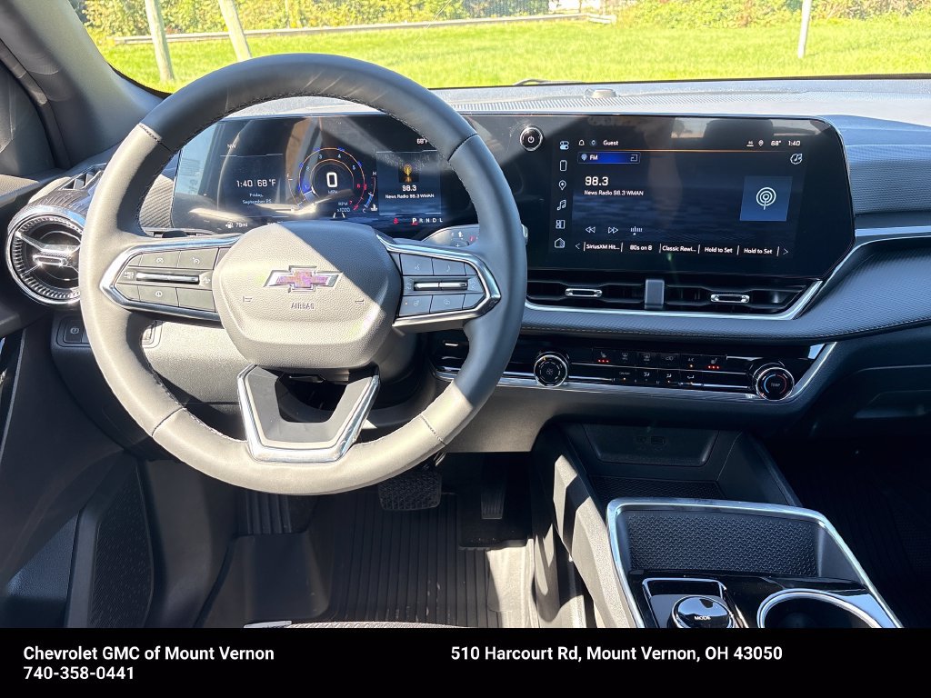 New 2027 Chevrolet Equinox LT w/ Safety and Technology Package AWD/4WD image 17