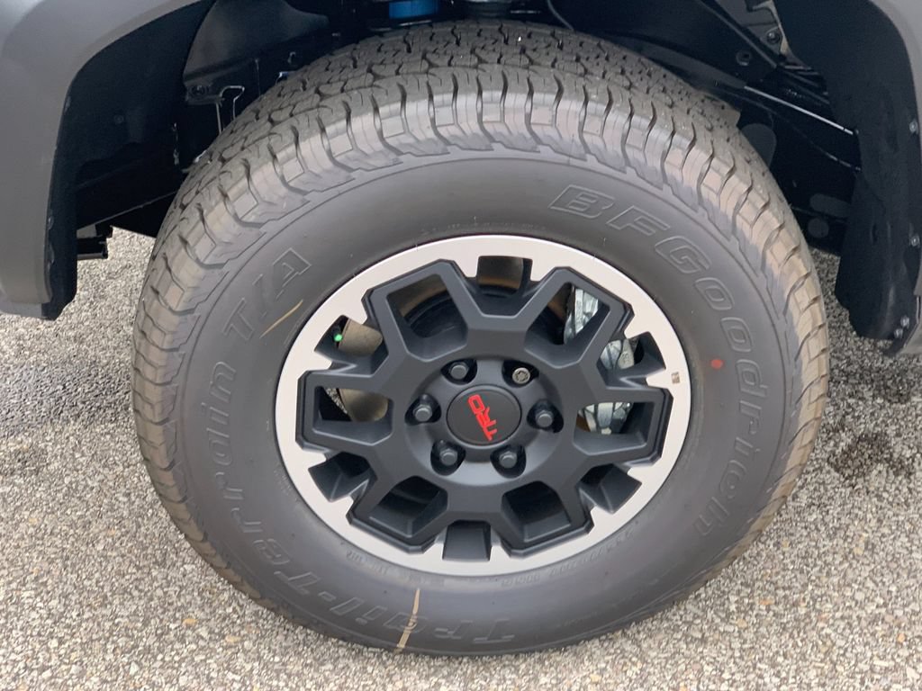 New 2026 Toyota Tacoma TRD Off-Road AWD/4WD image 31