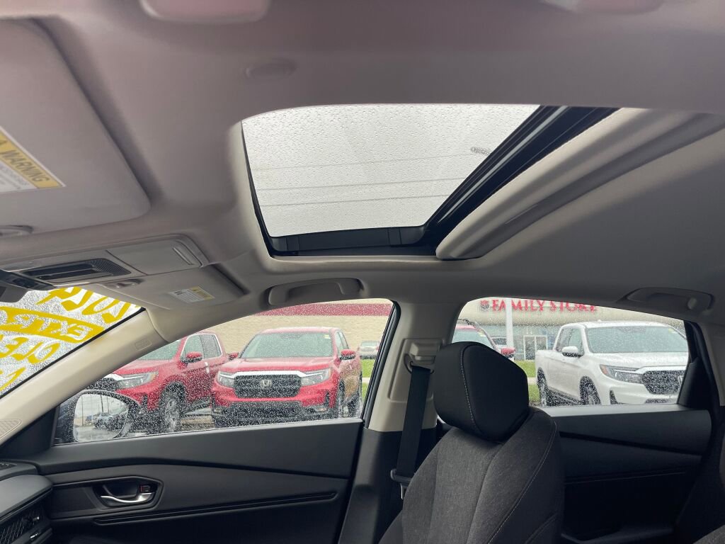 Used 2024 Honda Accord EX image 9