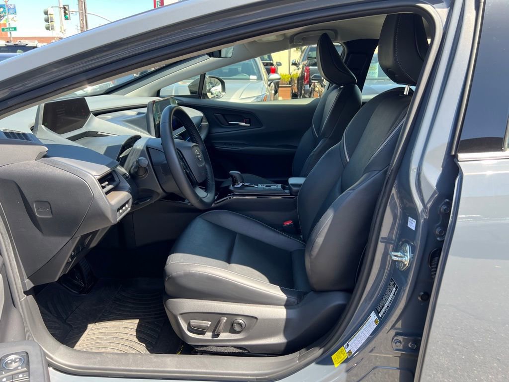 Used 2024 Toyota Prius XLE image 12