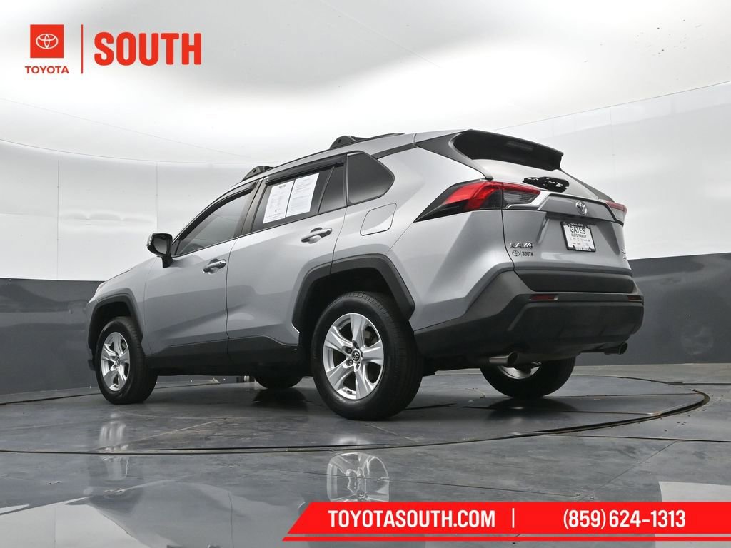Used 2019 Toyota RAV4 XLE w/ Carpet Mat Package AWD/4WD image 42