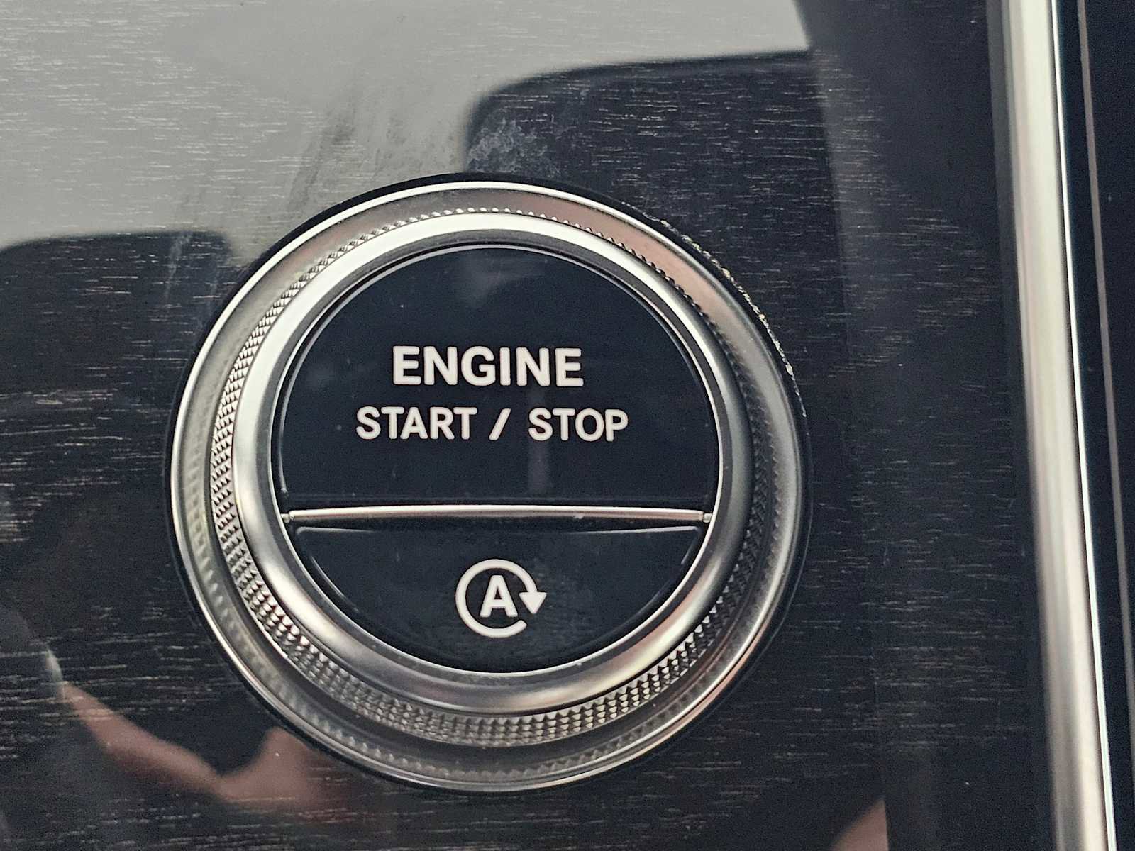 Certified 2025 Mercedes-Benz GLC 300 image 31