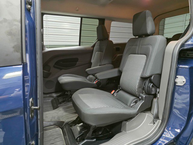 Used 2019 Ford Transit Connect XLT FWD image 18