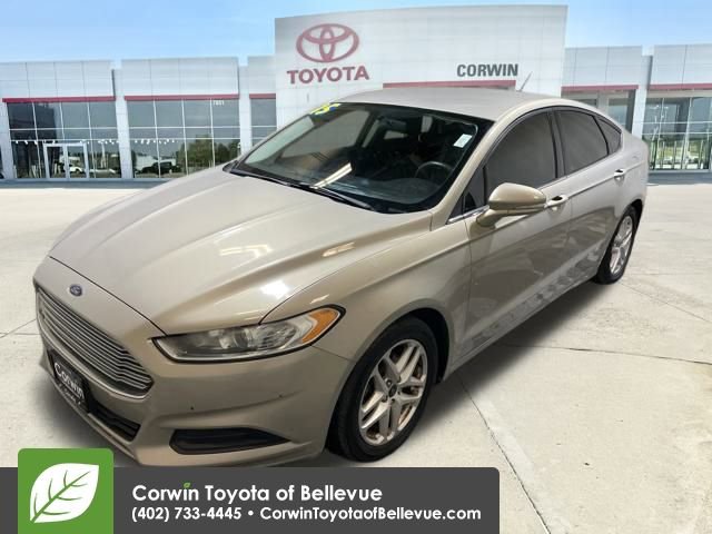 Used 2015 Ford Fusion SE image 7