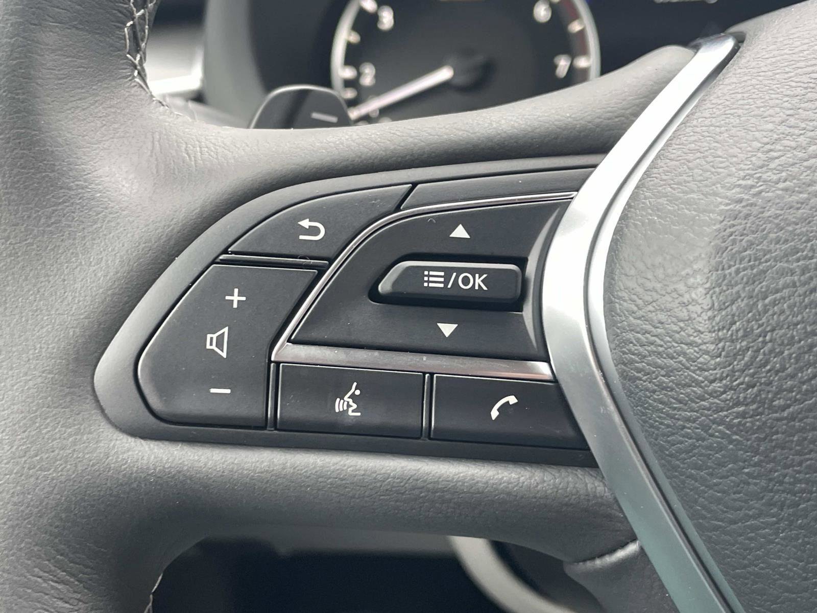 Certified 2025 INFINITI QX50 Luxe AWD/4WD image 25