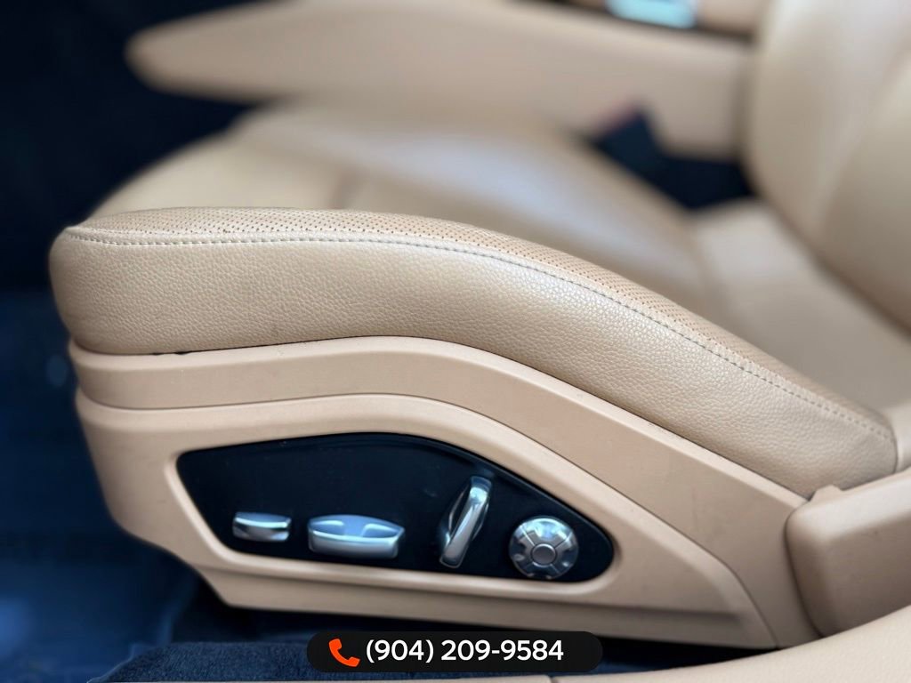 Used 2020 Porsche Panamera 4 image 17