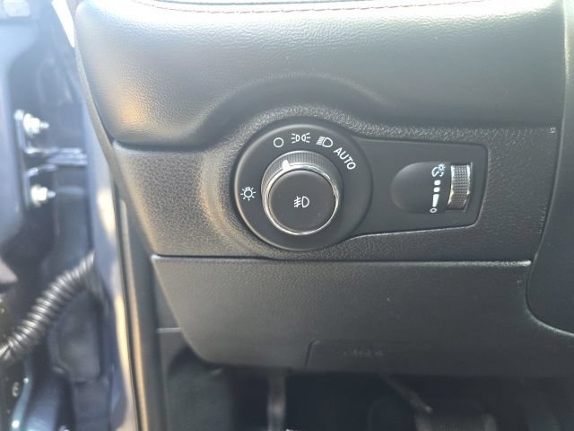 Used 2021 Dodge Durango R/T w/ Blacktop Package AWD/4WD image 22