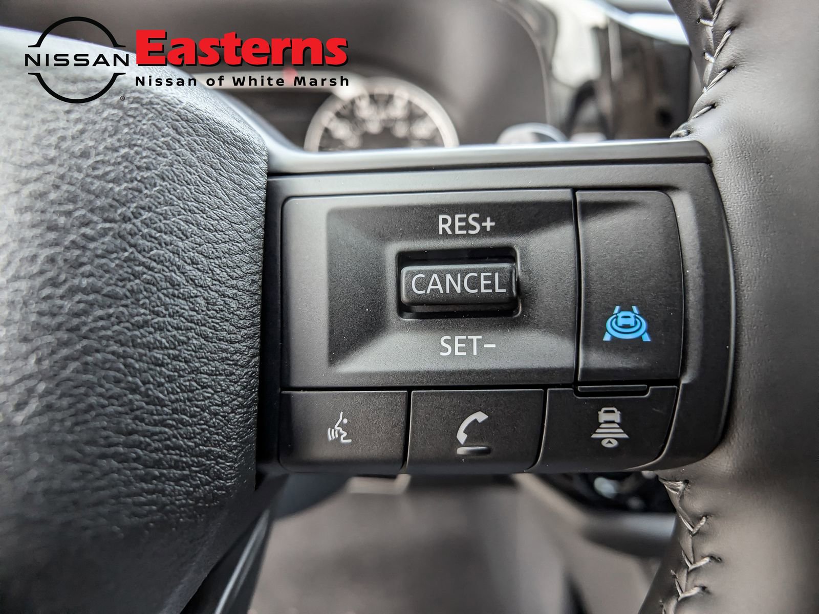 New 2026 Nissan Pathfinder SV image 17