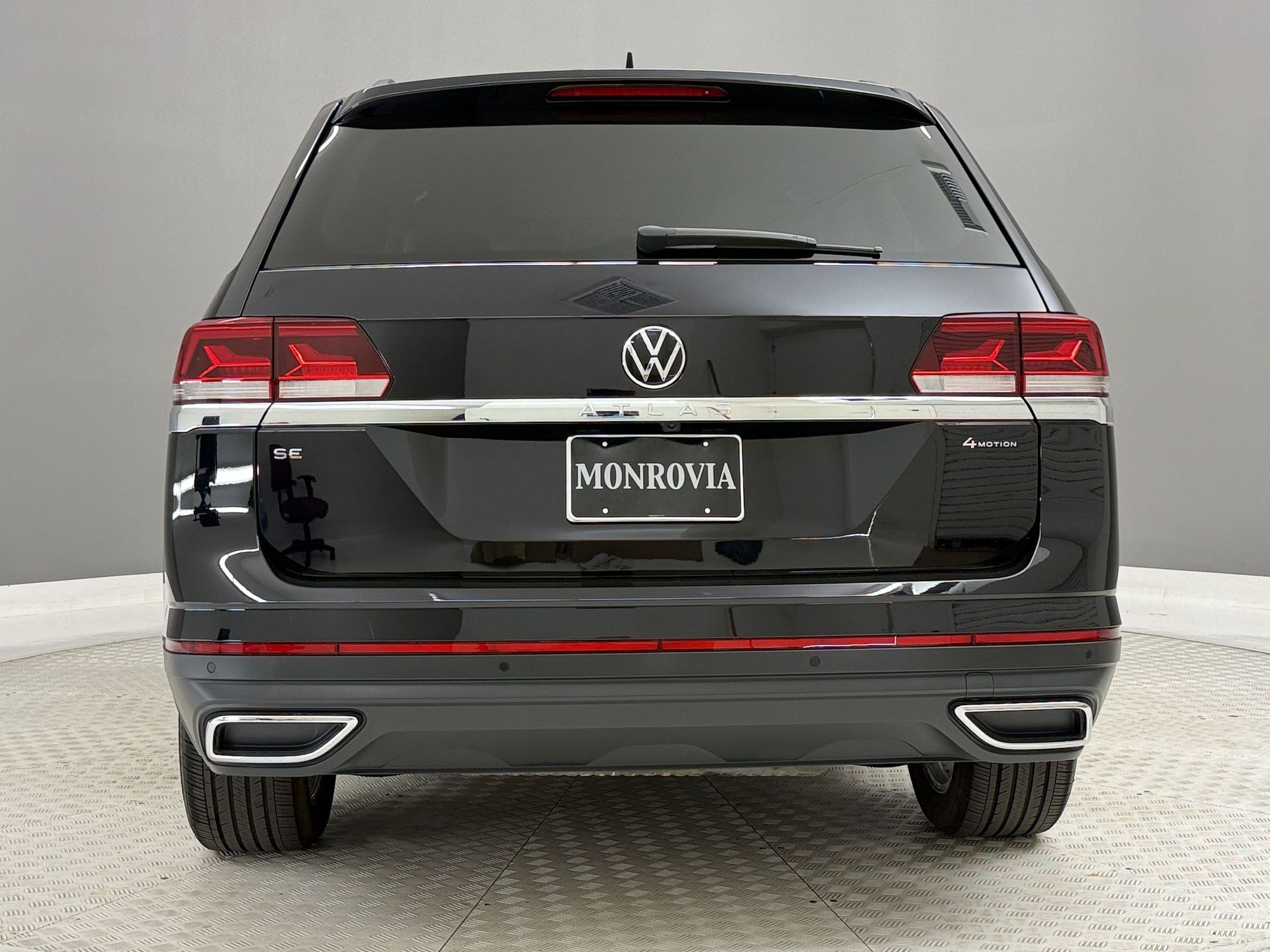 Used 2023 Volkswagen Atlas SE w/ Panoramic Sunroof Package AWD/4WD image 10