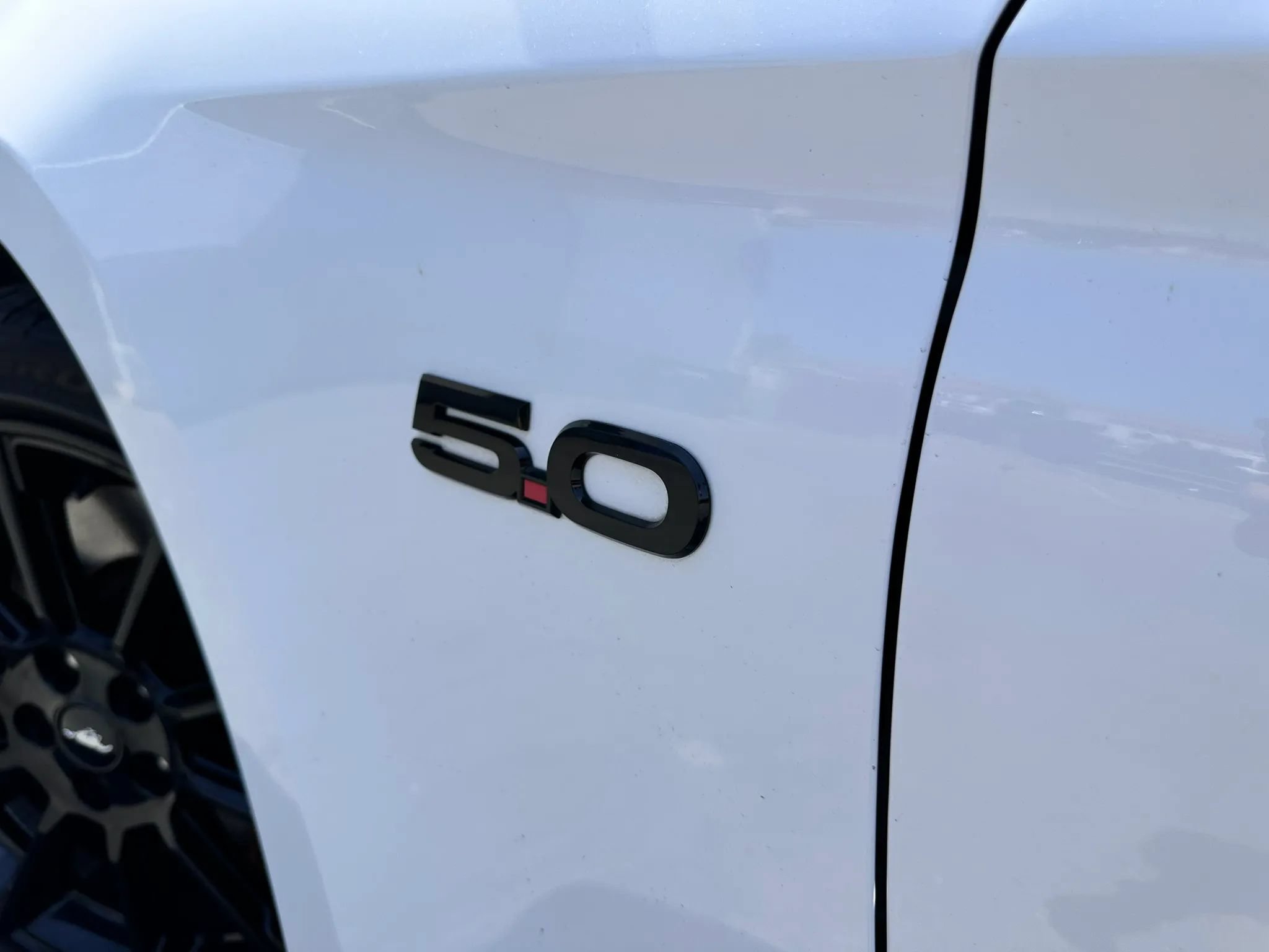 Used 2016 Ford Mustang GT w/ Black Accent Package RWD image 26