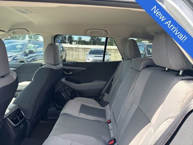 Used 2025 Subaru Outback Premium AWD/4WD image 11