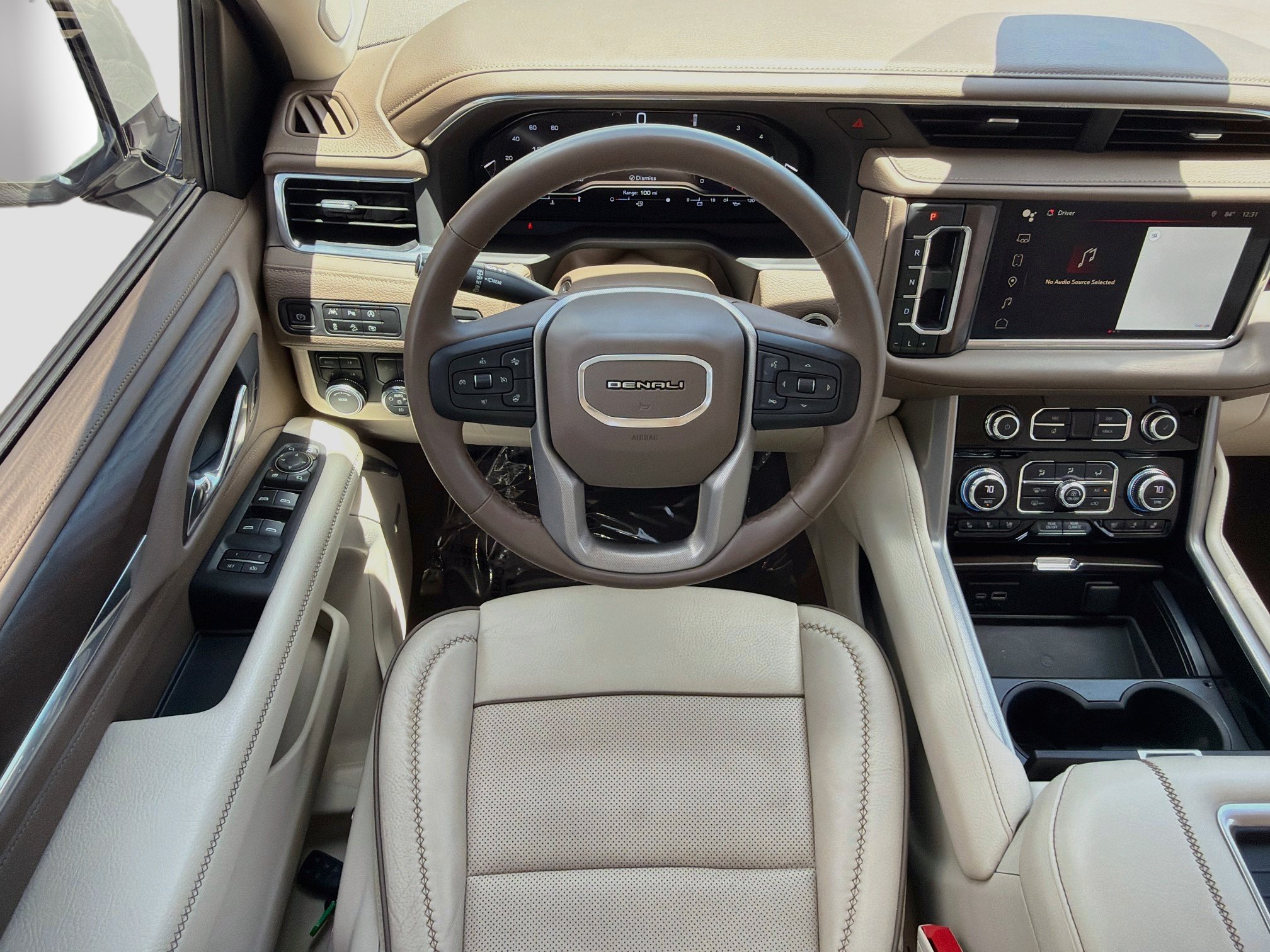 Used 2023 GMC Yukon Denali AWD/4WD image 18