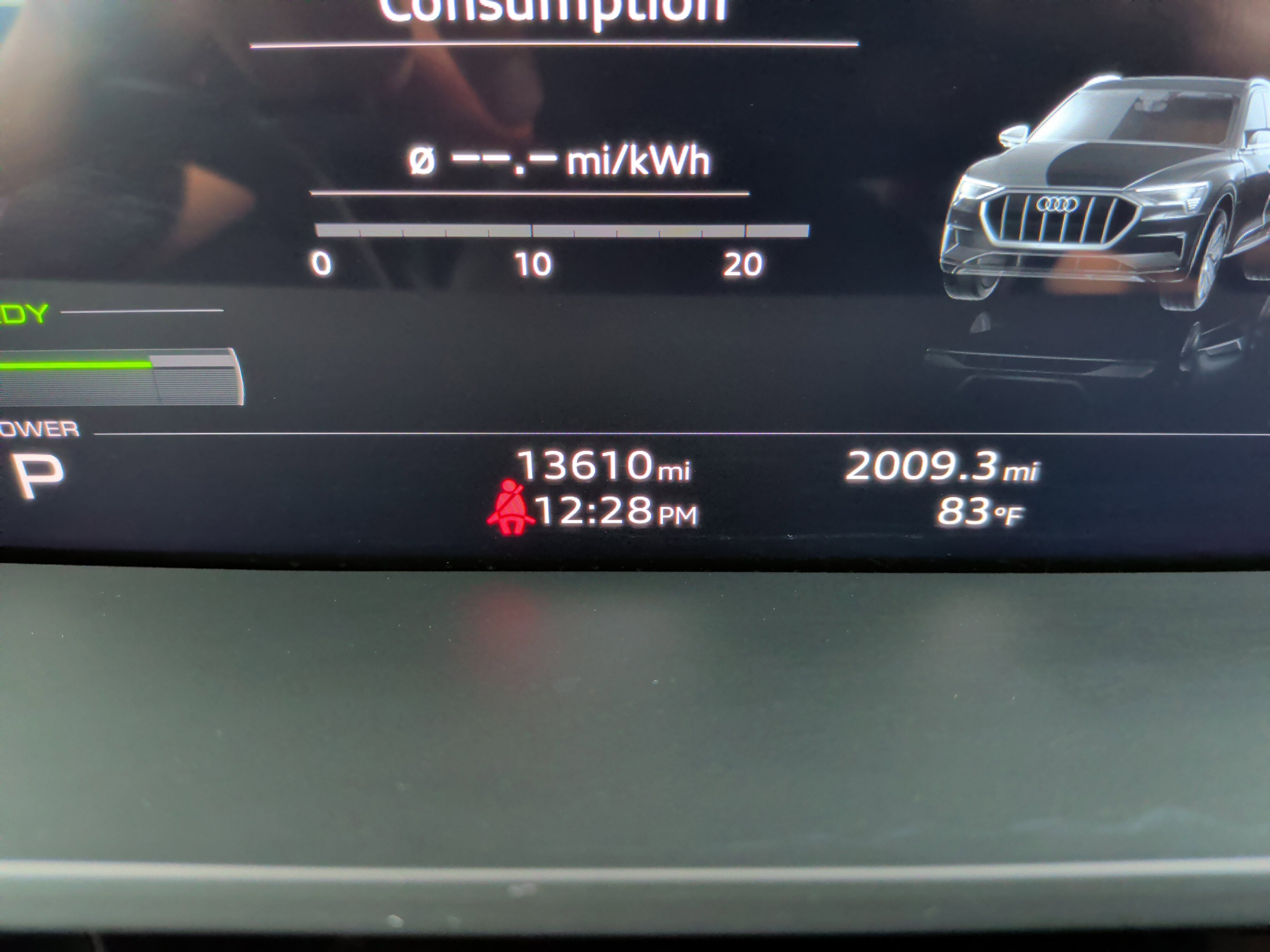 Used 2023 Audi e-tron Premium Plus image 16