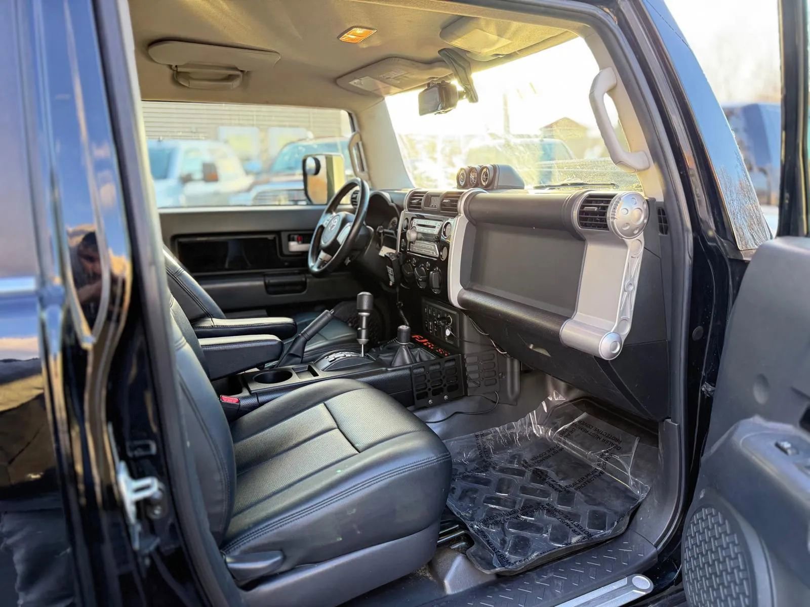 Used 2010 Toyota FJ Cruiser 4WD image 28