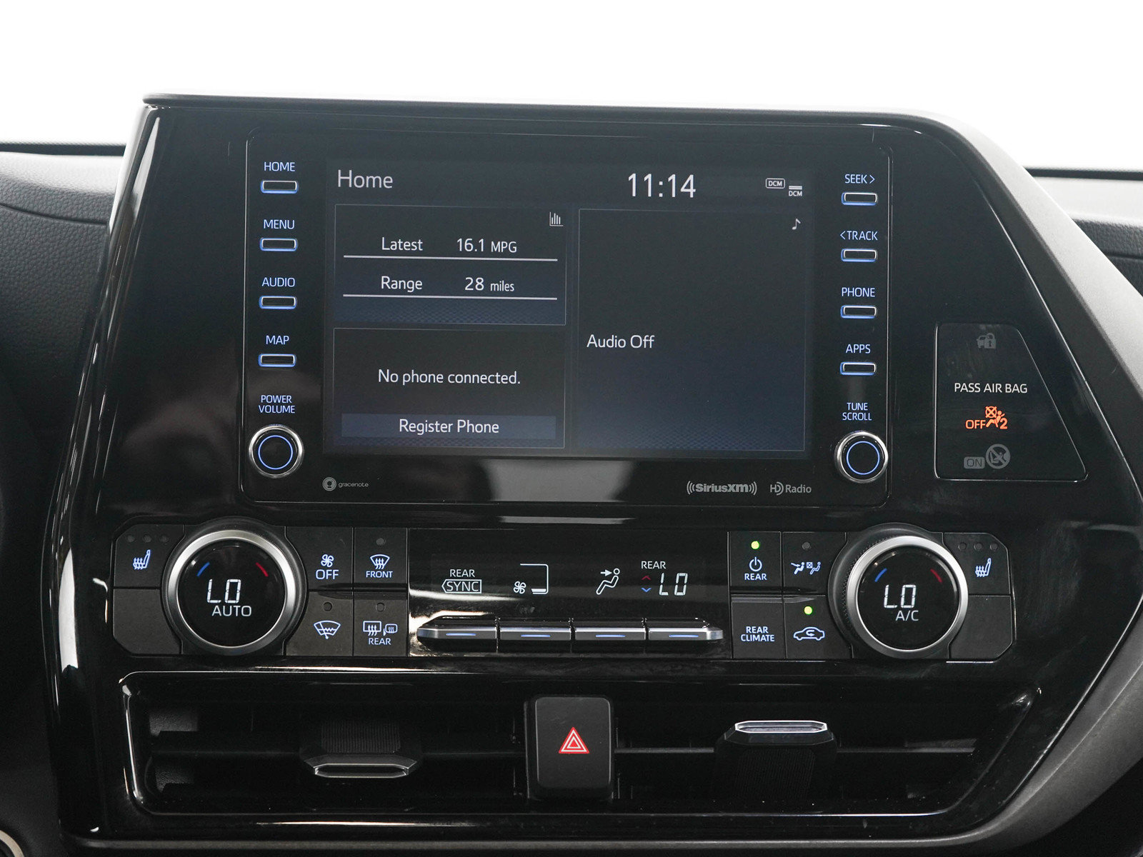 Used 2020 Toyota Highlander XLE AWD/4WD image 19