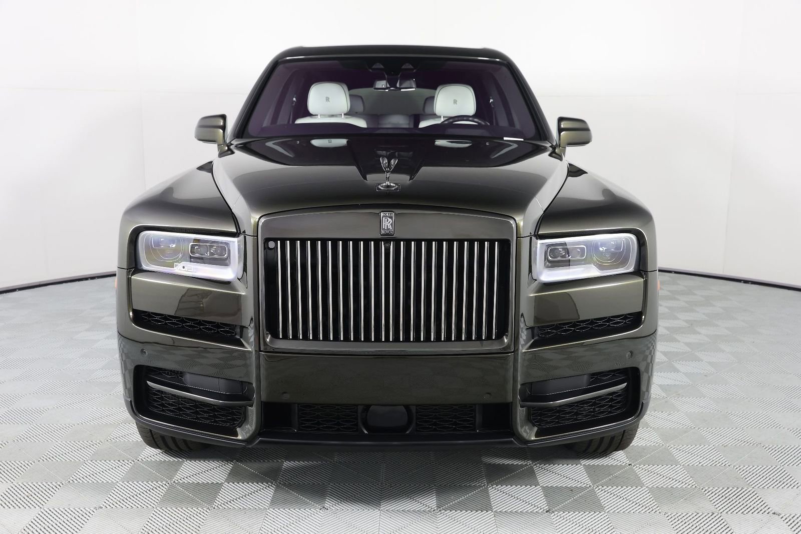 Certified 2023 Rolls-Royce Cullinan Black Badge w/ Driver's Package image 10