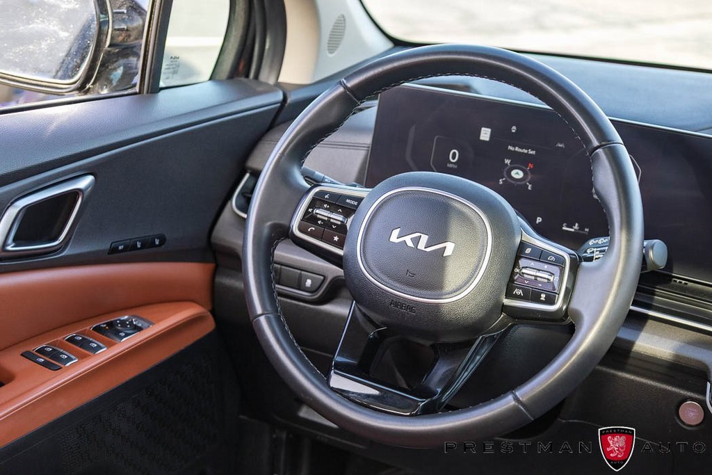 Used 2025 Kia Carnival SX image 40