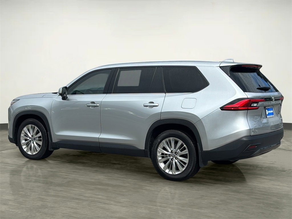 Used 2024 Toyota Grand Highlander XLE image 5