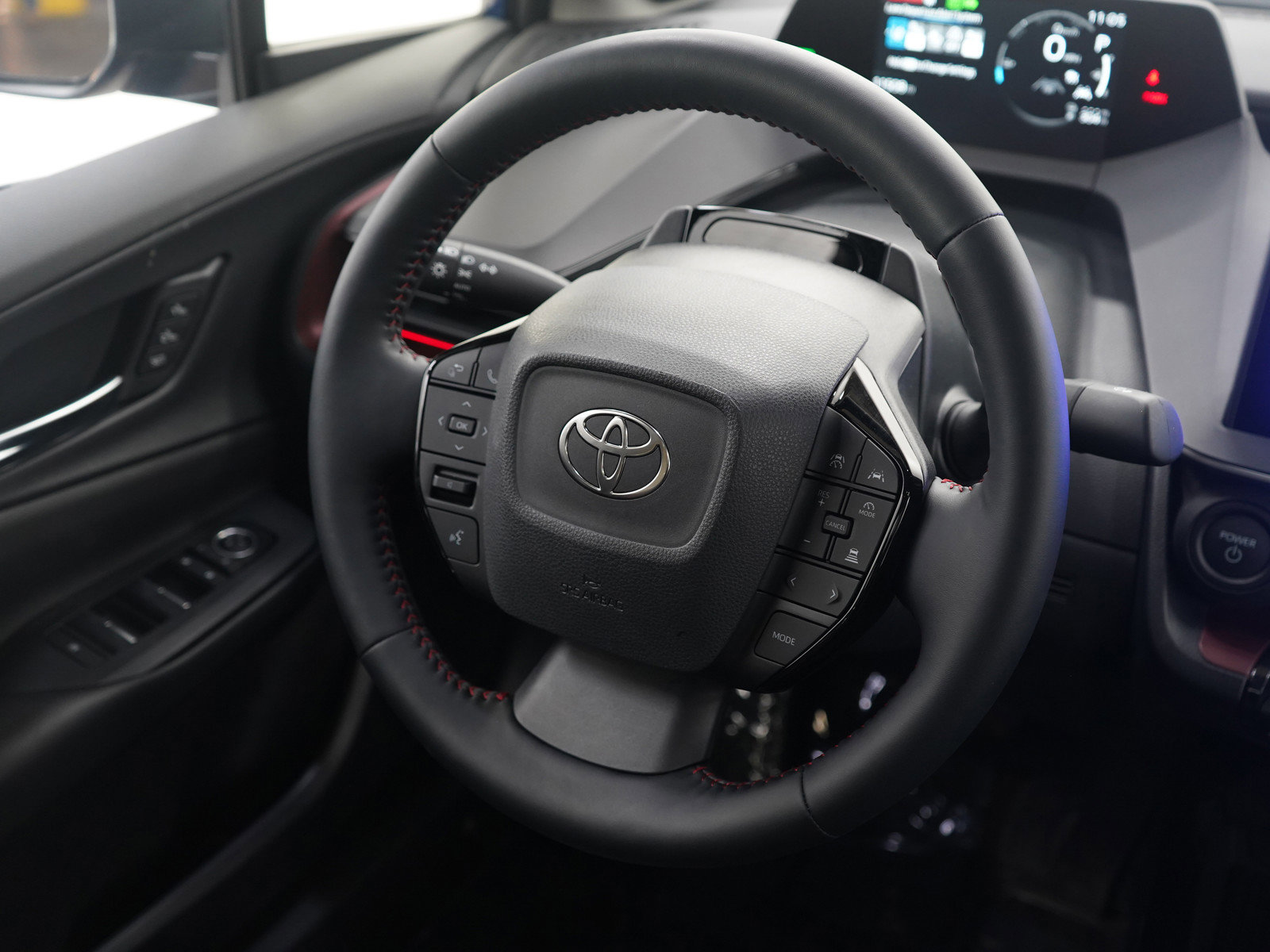 Used 2026 Toyota Prius Plug-In Hybrid image 16