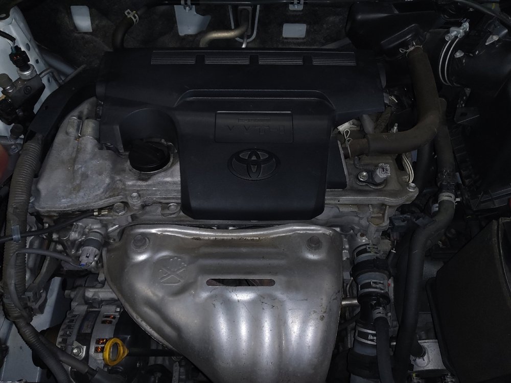 Used 2018 Toyota RAV4 LE FWD image 30