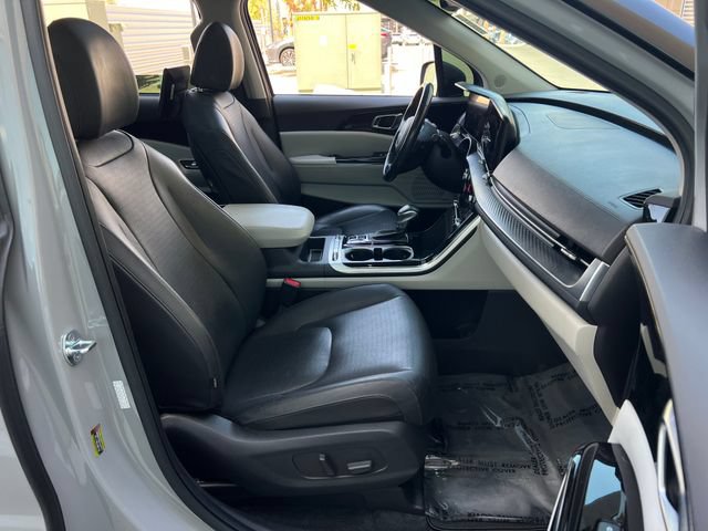 Used 2022 Kia Carnival SX Prestige FWD image 44
