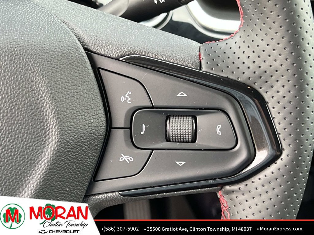 Certified 2024 Chevrolet Trax RS w/ Driver Confidence Package FWD image 24