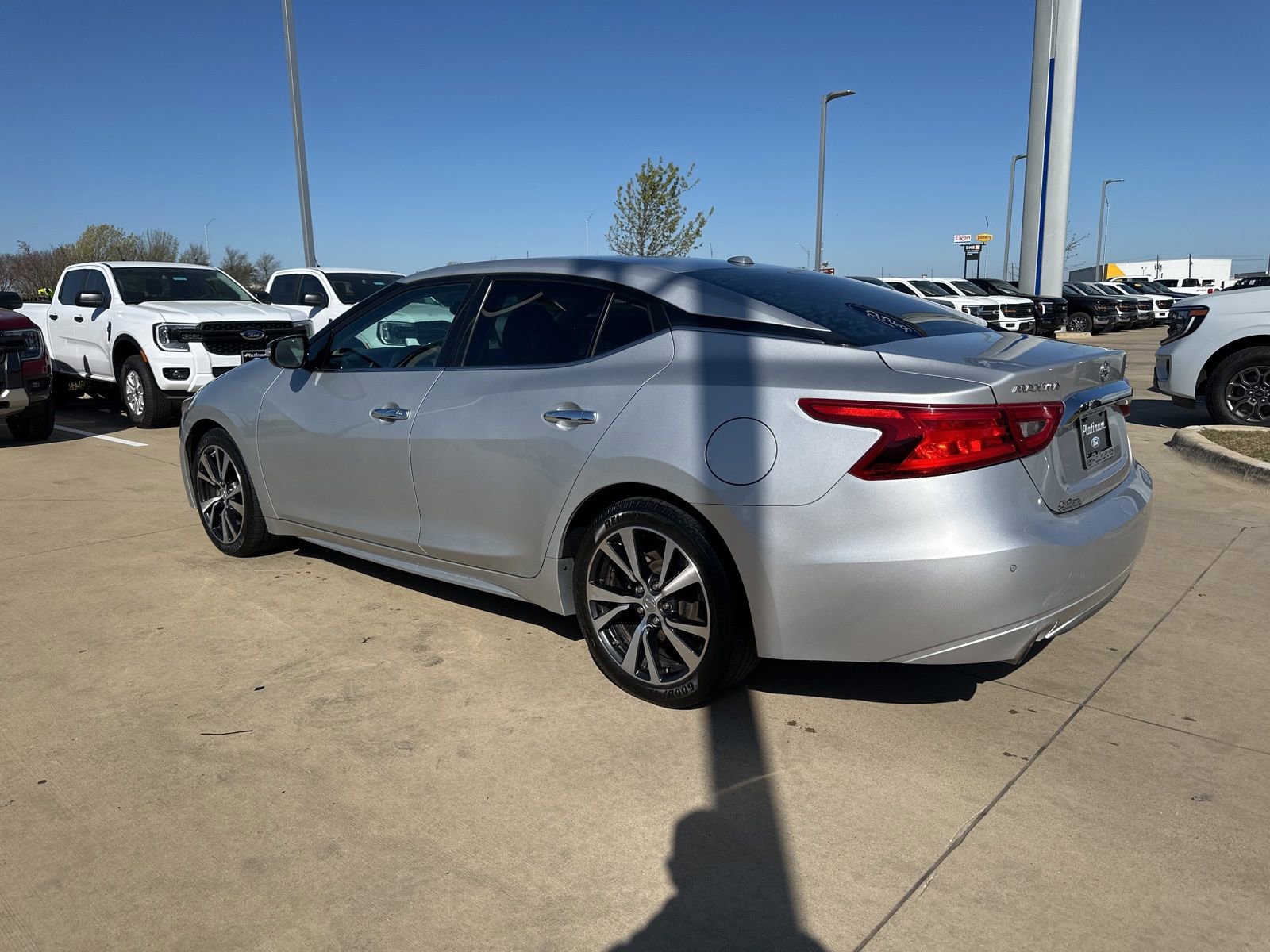 Used 2017 Nissan Maxima 3.5 SV image 3