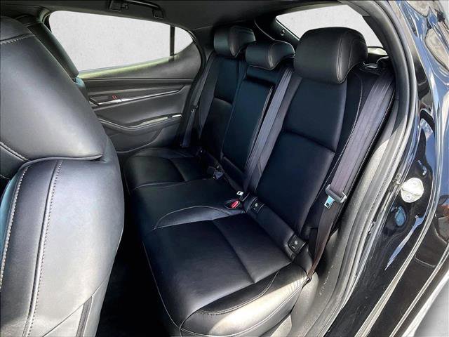Used 2019 MAZDA MAZDA3 Hatchback FWD image 28