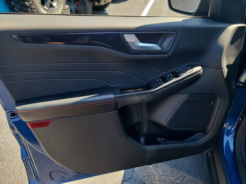 Certified 2023 Ford Escape ST-Line w/ Tech Pack #1 image 14