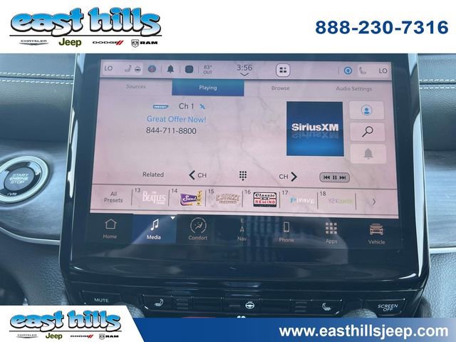 Used 2023 Jeep Grand Cherokee Limited w/ Black Appearance Package image 29