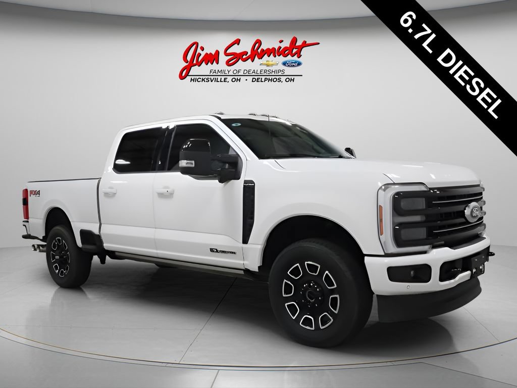 Used 2025 Ford F250 Platinum w/ FX4 Off-Road Package AWD/4WD image 2