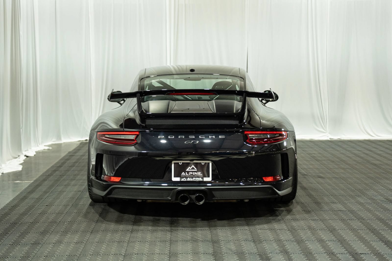 Used 2018 Porsche 911 GT3 RWD image 5