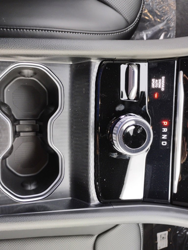 New 2025 Jeep Grand Cherokee Limited w/ Luxury Tech Group II image 23