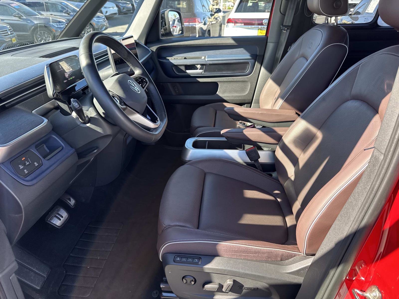 Used 2025 Volkswagen ID. Buzz Pro S image 12