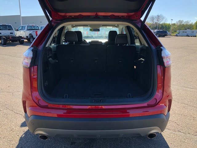 Used 2024 Ford Edge Titanium image 28