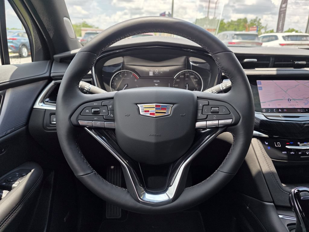New 2025 Cadillac XT6 Premium Luxury FWD image 11