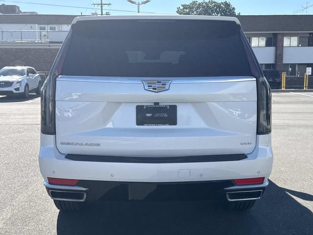 Certified 2024 Cadillac Escalade Luxury AWD/4WD image 37