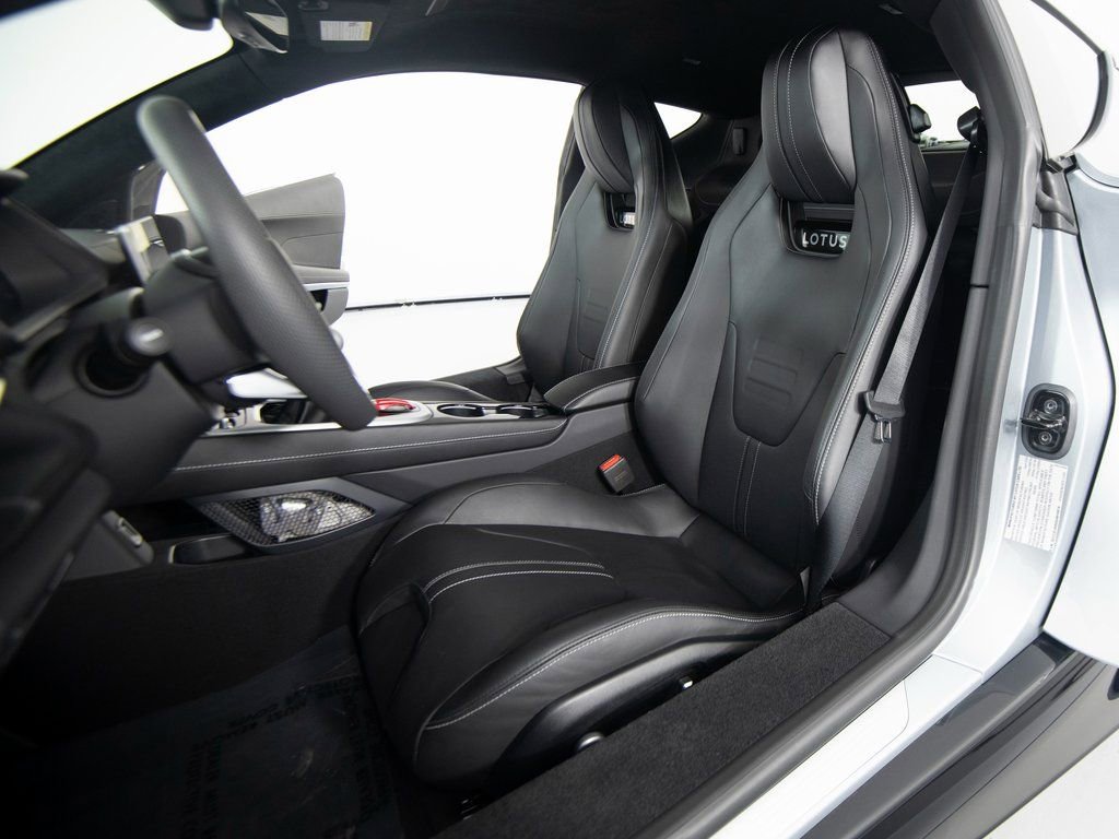 Used 2025 Lotus Emira image 34