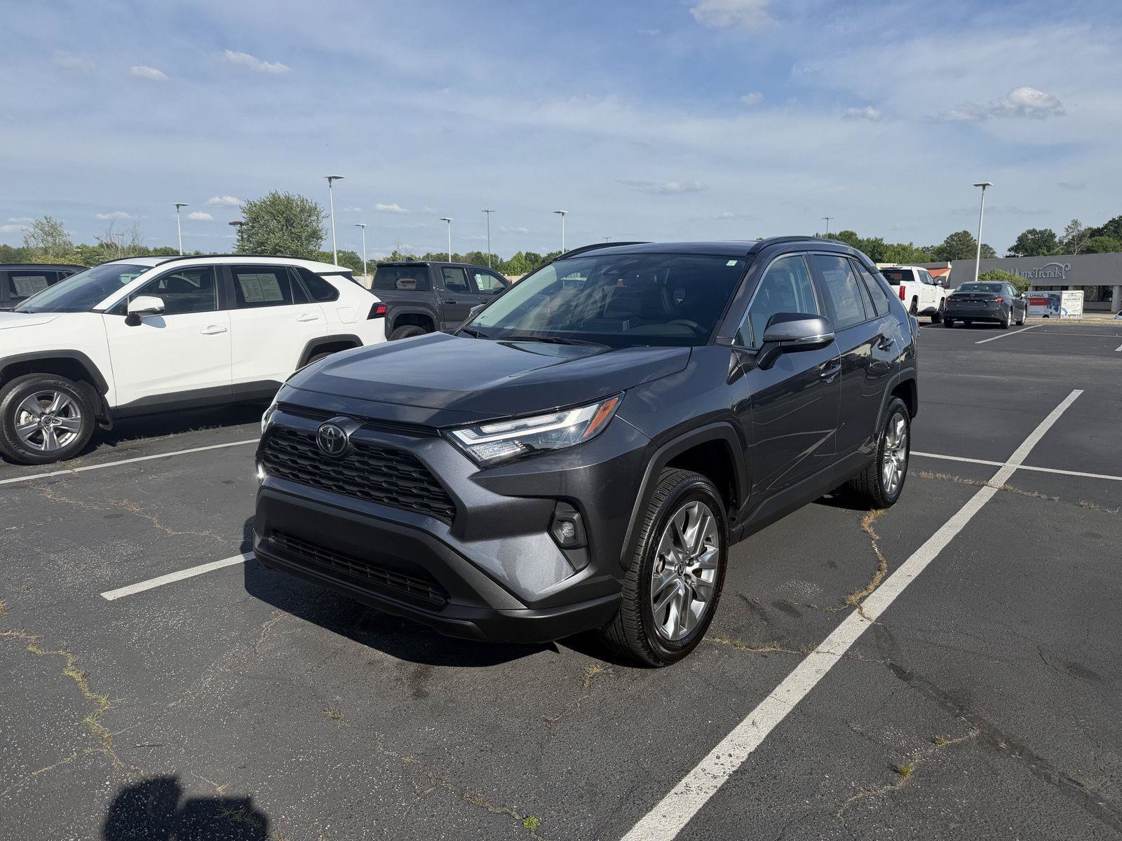 Used 2023 Toyota RAV4 XLE Premium FWD image 3
