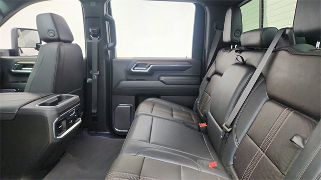 Used 2024 Chevrolet Silverado 3500 High Country image 30