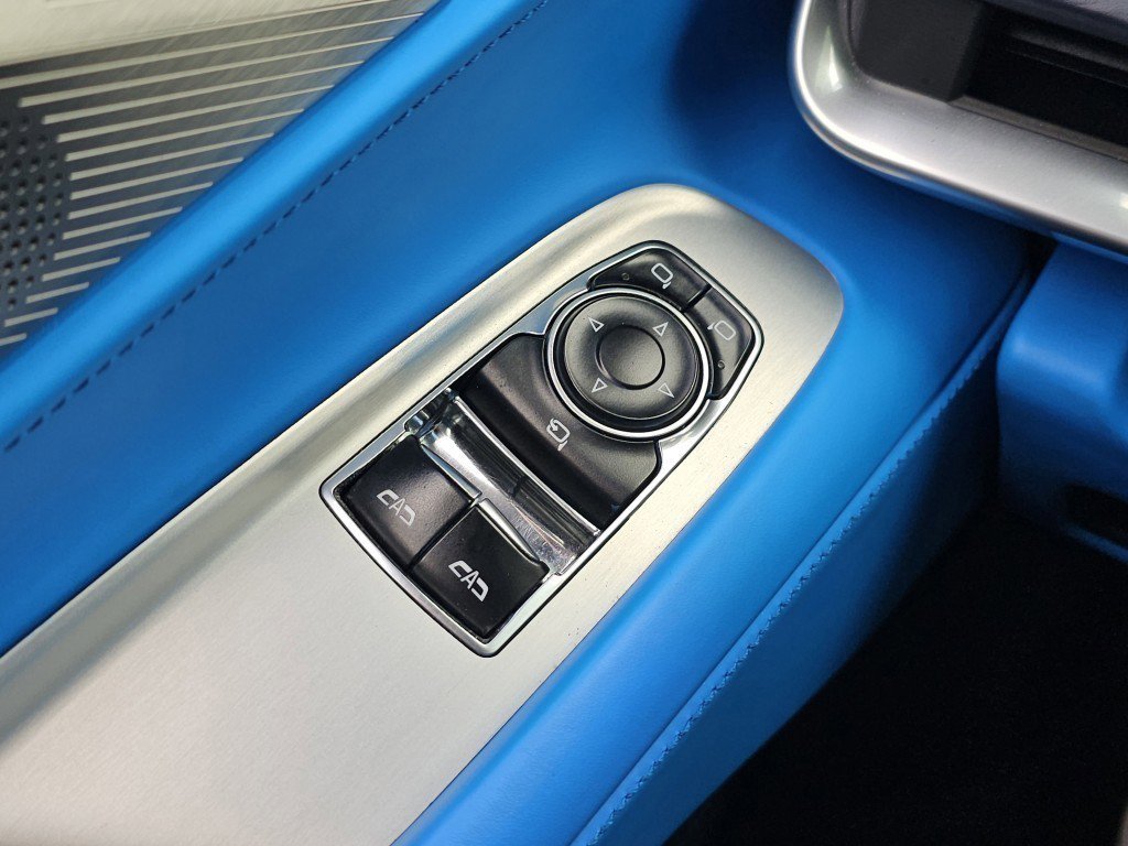 Used 2021 Chevrolet Corvette Stingray Premium Cpe w/ 3LT image 32