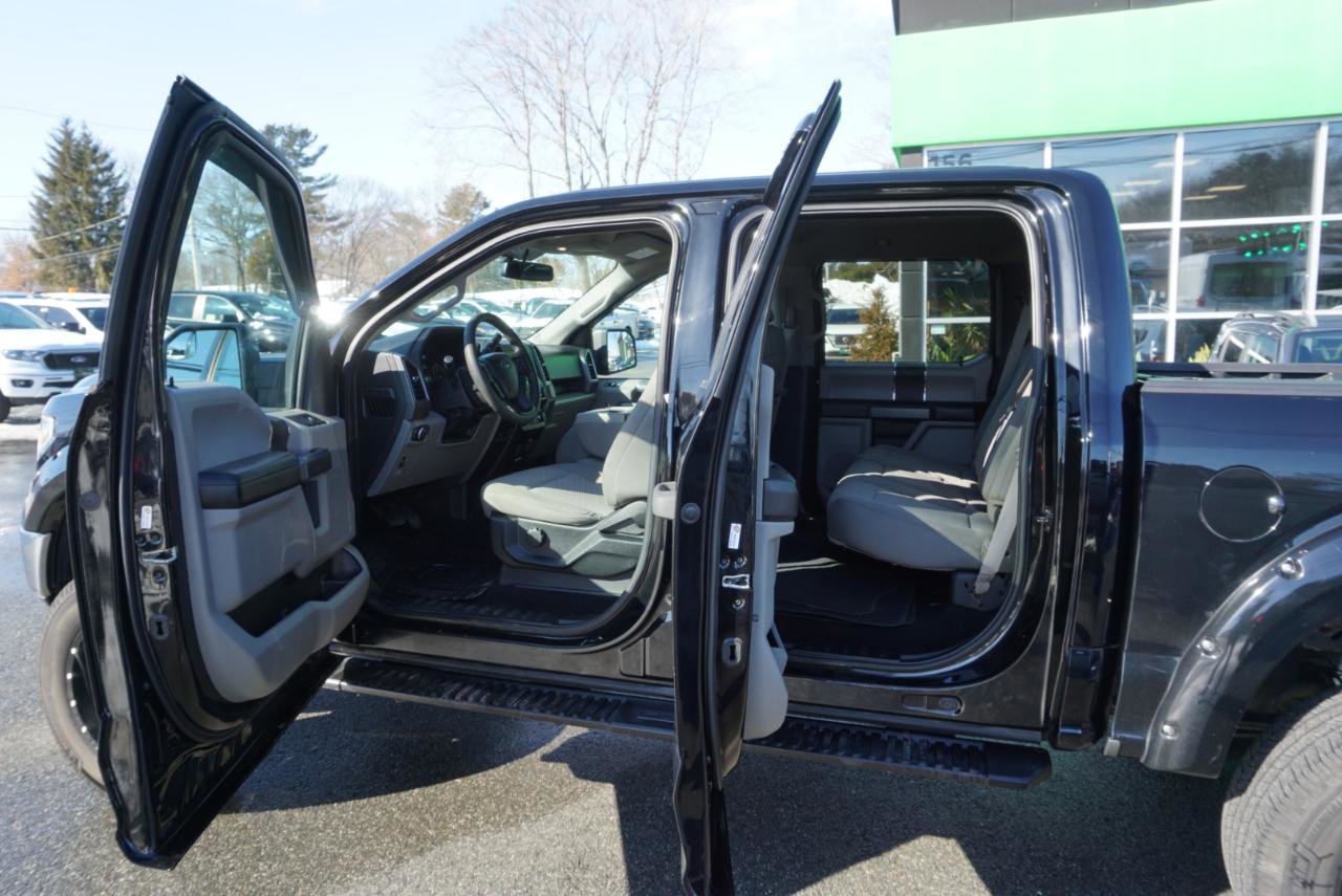 Used 2018 Ford F150 XLT w/ Trailer Tow Package image 11