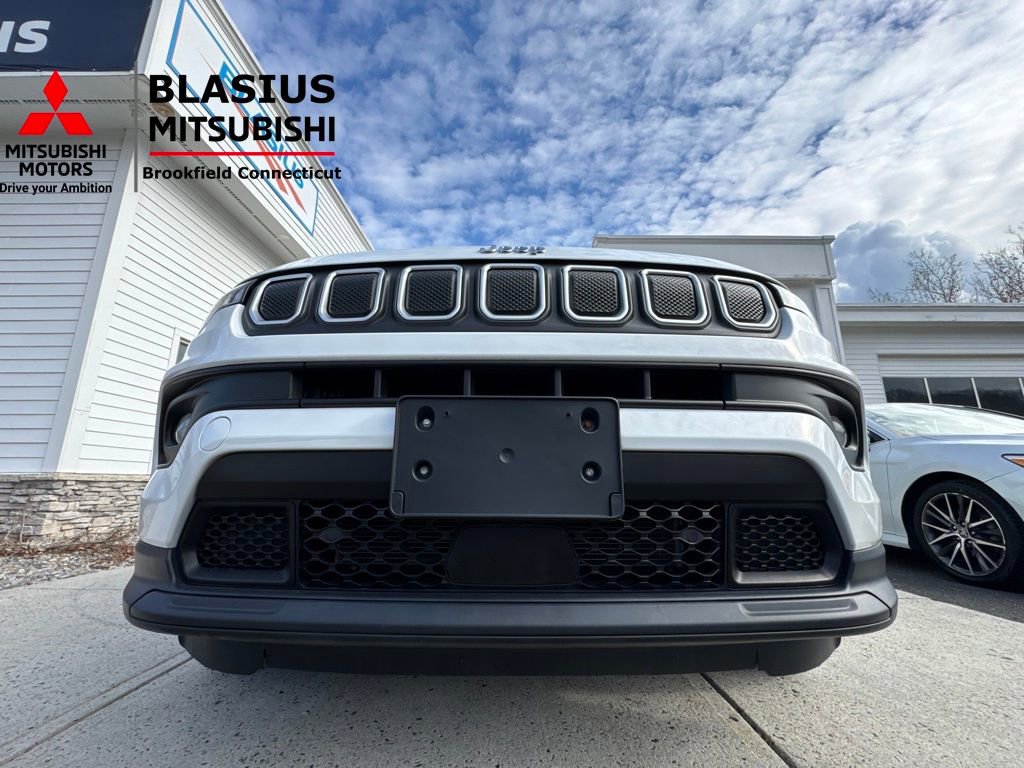 Used 2022 Jeep Compass Latitude image 39